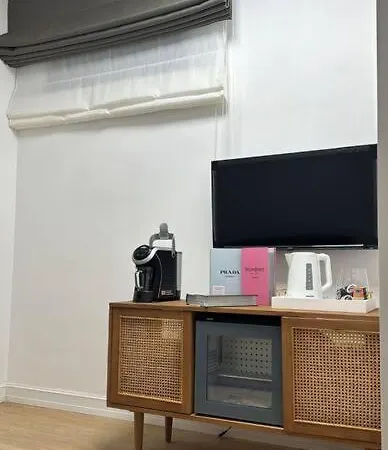 Cola Di Rienzo 243 Relais-b ローマ